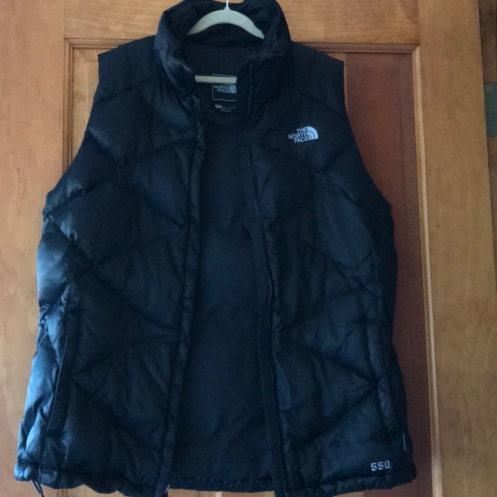 W’s North Face Puffer Vest.